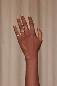 แหวนหมั้นทองคำแท้14K ของผู้หญิงสีเหลืองทองตัดสดใสตัดลูกแพร์คู่ไข่มุกแซฟไฟร์โดยตรงขายส่งสัญญาแหวนดี - Product Image 3