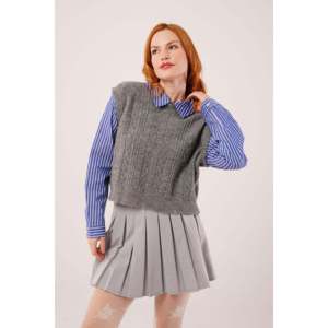 Suéter de Punto Gris para Mujer Lustrin con Cuello Camisero Elegante y Detalles en las Mangas, Corte Estándar, Top Pullover al por Mayor - Product Image 6