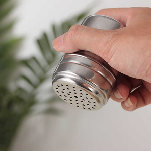 Salière poivrière en métal moderne et élégante Présentation élégante pour une utilisation quotidienne à la main et des occasions spéciales Conception durable - Product Image 2