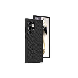 Coque en silicone noir premium pour MagSafe compatible, aspect fibre de carbone, étui de protection pour Samsung Galaxy S24 Ultra - Product Image 1