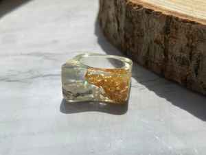 แหวนเรซินแฟชั่นสำหรับผู้หญิงทำมือสีสันสวยงามขัดเงาคุณภาพสูงงานตามสั่ง - Product Image 2