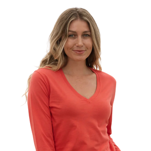 Camiseta Roja de Manga Larga con Cuello en V para Mujer, 100% Algodón Orgánico de Lujo, Preencogido, Certificado GOTS, Ajuste Clásico, Suave y Premium - Product Image 4