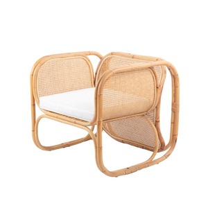 เก้าอี้เลานจ์หวายสานมือพร้อมเบาะรองนั่งสำหรับห้องนั่งเล่นหรือระเบียง - Product Image 1