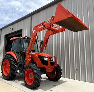 Tractor Agrícola Multifuncional Kubota M70, Motor Diésel de 4 Cilindros, 4x4, 71 CV, Mini Tractor con Cargador Frontal de Brazo Articulado - Product Image 1