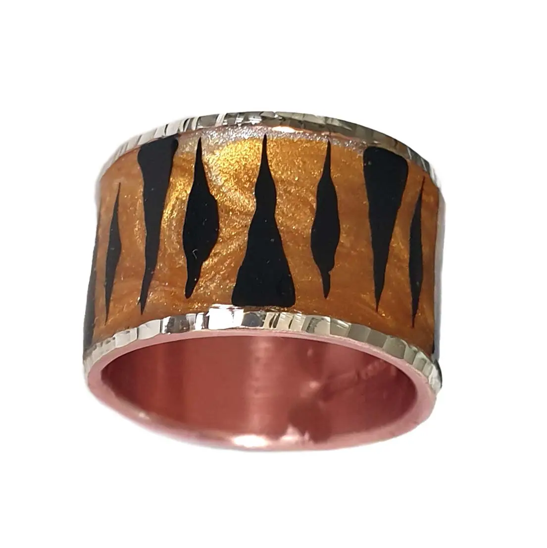 Wide band ring in rose gold plated 925 silverhand-decorated ring with tiger-patterned enamel and diamond-cut edge