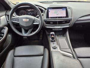 Sedán Deportivo C-T5 2022 Usado en Buen Estado, Color Raven, Tracción en las Cuatro Ruedas - Product Image 4