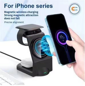 <span class=keywords><strong>Chargeur</strong></span> rapide sans fil 15W 3 en 1 Station d'accueil électrique pour iPhone 14 13 12 Pro et <span class=keywords><strong>Apple</strong></span> <span class=keywords><strong>Watch</strong></span> Series <span class=keywords><strong>8</strong></span> 7 - Product Image 5