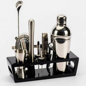 Outil de barre essentiel de bouteille d'acier inoxydable 750 avec le support en bois pour la maison de barre et entièrement la personnalisation. - Product Image 1