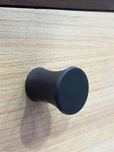 Bouton de cabine en bois rond noir et marron pour tiroir pour enfants 1 taille de forme fabriquée en Inde Article - Product Image 6