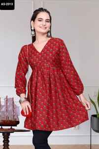 Últimos Modelos de Kurtis Cortos de Rayón Puro para Mujer con Estampado Digital, Ropa Casual y Diaria, Kurtis Cortos y Tops de Talla Grande - Product Image 6