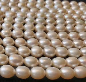สายไข่มุกน้ำจืดคุณภาพสูงลูกปัดสีขาวธรรมชาติที่ไม่ผ่านการบำบัดสำหรับการทำเครื่องประดับอัญมณีหลวม - Product Image 1