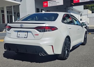 Toyota Corolla XSE 2025 Automatique, Sièges en Cuir Foncé Gauche, Éclairage LED, Sans Accident, État Impeccable, Option Complète, Livraison Gratuite - Product Image 5