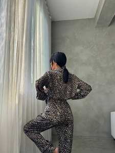 Ensemble de pyjama en satin pour femmes, solide, doux et respirant, à manches longues, chemise boutonnée et pantalon, vêtements de nuit, vêtements de détente - Product Image 3