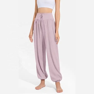 Pantalon de jogging de yoga avec poche et logo personnalisé pour femmes, ample et respirant, avec jambe large, pour la protection du soleil, 2026 - Product Image 4