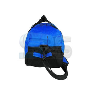 Bolsa de lona deportiva personalizada OEM de fabricante de Pakistán, bolsa de viaje impermeable para gimnasio, forro de poliéster, bolsa de mano de gran capacidad para exteriores - Product Image 3