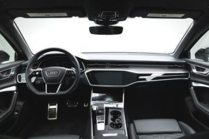 2023 RS6 Avant Exclusive con Efecto Perla Cassis, V8 Biturbo de 591 hp, Sin Modificar - Product Image 2