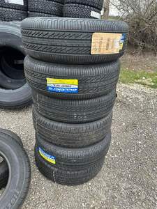 Venta caliente neumáticos usados 215/45R18 215/55R18 225/40R18 225/45R18 neumáticos de invierno neumáticos de nieve para la venta a NORUEGA - Product Image 2