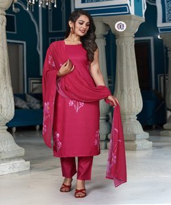 ชุดเสื้อผ้าพื้นเมืองผ้าเครปฝรั่งเศสพิมพ์ลายพื้นด้านล่างพร้อมชุดเทศกาล dupatta - Product Image 6