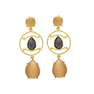 ต่างหูทองเหลืองชุบทองพร้อมอเมทิสต์ - Product Image 1