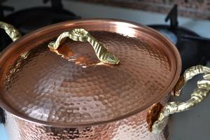 Marmite de cuisson en laiton pur avec finition cuivre martelé et couvercle, ensemble d'ustensiles de cuisson en cuivre avec couvercle, marmite à succès - Product Image 6