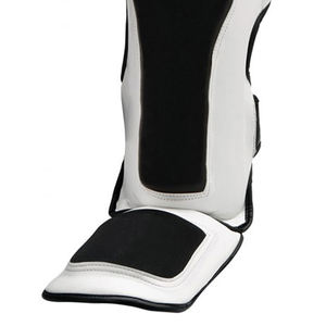 Espinillera de cuero ajustable de alta calidad con etiqueta personalizada Nueva llegada Impresión de protección diversa Diseño personalizado - Product Image 6