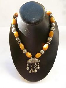 Modern Design Resin Beads <b>Necklace</b> for Wedding Parties Engagement Christmas Parties & Office Wear - Product Image 6