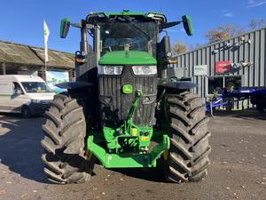 Compre un Tractor Agrícola Usado en Buen Estado, John Deere 7R330, Tractor en Venta - Product Image 2