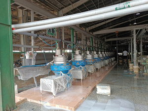 ยางธรรมชาติเข้มข้นยางฮา60 DRC ngoc Chau สีขาวทนต่ออุณหภูมิสูงวัสดุทางการแพทย์จากโรงงานเวียดนาม - Product Image 2