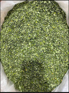 Vente en gros de feuilles de Moringa du Vietnam séchées naturellement pour le traitement du thé, matière première en vrac provenant directement de l'usine, étiquette personnalisée - Product Image 2