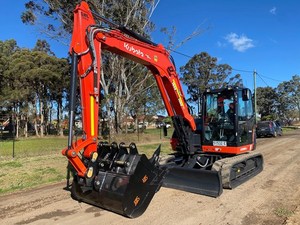 Potente motor diésel de inyección directa usado en excavadoras mini Kubota KX033-4 de 3 toneladas en venta - Product Image 1