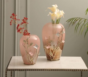 Luxueux joli vase à fleurs florales rose Pièce décorative de designer unique parfaite pour les fleurs artificielles et les intérieurs - Product Image 6