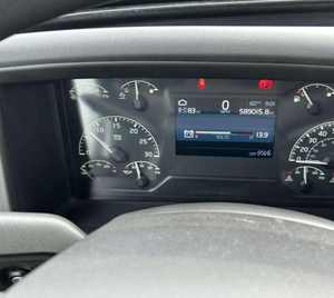 Camiones tractores de larga distancia de alto rendimiento 2019 con cabina espaciosa para la máxima comodidad del conductor y transmisión confiable. - Product Image 3