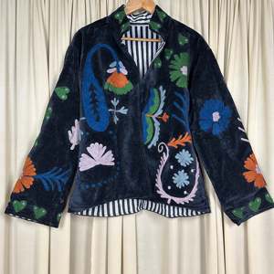 Boho Chic Retro Chic Free Size XL Hand Embroidered Black Floral Velvet Suzani <b>Jacket</b> Open Front Winter Coat with Robe Style - Product Image 4