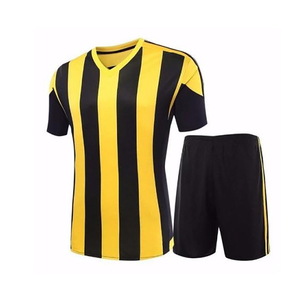 Conjuntos de Ropa Deportiva de Fútbol al por Mayor, Personalizados, Ligeros, Color Degradado 2025, Transpirables, 100% Poliéster, Camiseta y Pantalones Cortos - Product Image 4