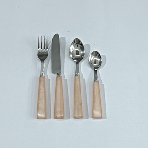 Ensemble de couverts en acier inoxydable de conception élégante avec manche en laiton émaillé MOP, comprenant cuillère, fourchette et couteau - Product Image 4