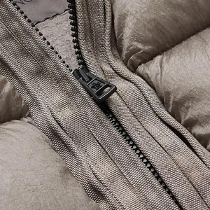 Hot Sale Custom Logo Fashion Style Woven <b>Packable</b> Padded Puffer <b>Jacket</b> Vest for Men With Your Own Logo - Product Image 4