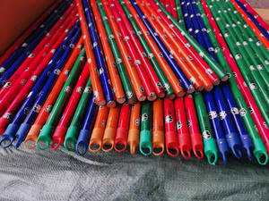 Manijas de escoba de flores personalizadas: varios materiales, tamaños y colores para uso doméstico o industrial - Product Image 3