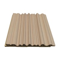 Panneau mural ondulé en bois naturel à grain de bois, panneau en fibre de bambou pour la décoration murale du salon d'une villa de luxe