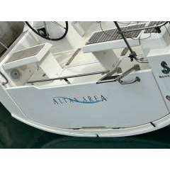 Yacht de pêche sportive Beneteau Oceanis 35 avec moteur inboard/outboard, coque en fibre de verre/EVA, longueur 3m - Product Image 2