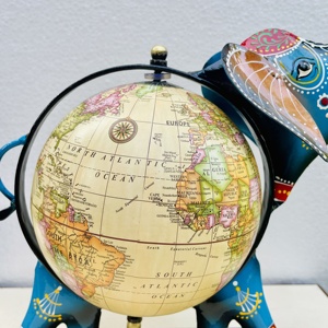 Fabriqué à la main éléphant Globe décoratif pièce maîtresse en métal Art avec rotation Antique carte Globe Rajasthani peint à la main bureau à domicile - Product Image 2