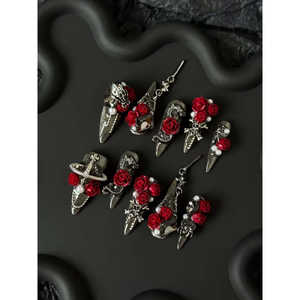 Midnight Roses Press on Nail Art Élégant et sophistiqué - Product Image 3