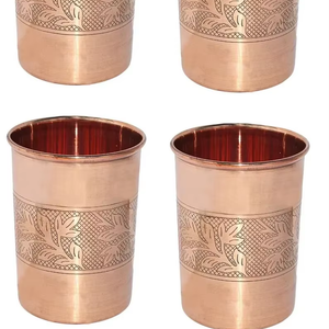 Verre en cuivre finition antique Vaisselle en cuivre de luxe Ensemble de gobelets en cuivre de qualité supérieure Carafe en cuivre pour l'eau Ensemble de carafe en cuivre ayurvédique - Product Image 1