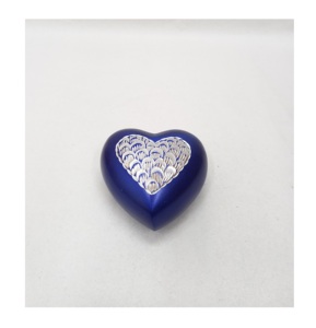 Urna de cremación de latón en forma de corazón, recuerdo funerario único de alta calidad para cenizas, Memorial de metal para Servicios de Cremación - Product Image 1