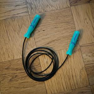 Corde à sauter de fitness numérique 2026 de haute qualité avec poignée en bois, 7 m, pour entraînement en salle de sport et club - Product Image 5