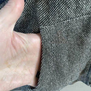 Sudadera de Invierno para Mujer, Tejido Suave Premium, Diseño de Patrón Único, Gris Texturizado, con Bordado 3D, Patrón Azteca Multicolor - Product Image 5