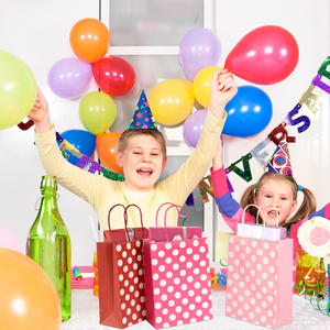 Bolsas de Regalo de Papel Kraft Marrón con Puntos de Colores, con Asas de Cordón, Ecológicas, Reciclables, Estilo Clásico para Regalos y Manualidades - Product Image 5