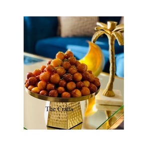 ชุดเซิร์ฟเวอร์เค้กสองดีไซน์ที่แตกต่างกันสีดำและสีทอง - Product Image 3