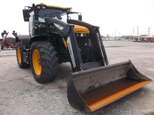 รถแทรกเตอร์สำหรับการเกษตร JCBB Fastrac 4220 4WD พร้อมที่ตัก รุ่นมือสอง - Product Image 6