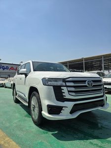 Used 2020-2026 Land Cruiser LC200 4.0 V6 VX Automatic Left Steering 8-seater Full-time AWD <b>Ladder</b> Frame Off-road SUV For Sale - Product Image 4