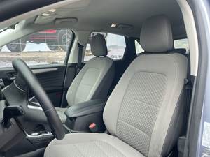 UTILISÉ LHD/RHD 2022 F0RD ESCAPE SE - Product Image 2